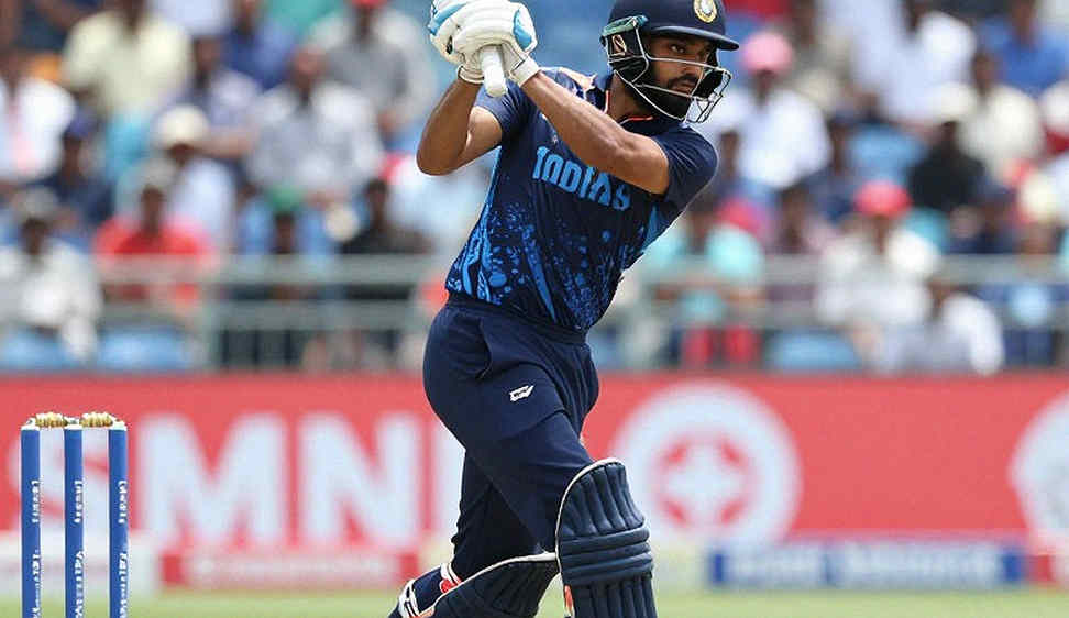 এশিয়ার ক্রিকেটে গর্জন আর নীরবতার হিসাব: এশিয়া কাপের ভিড়ে যে সত্য চাপা পড়ে যায়