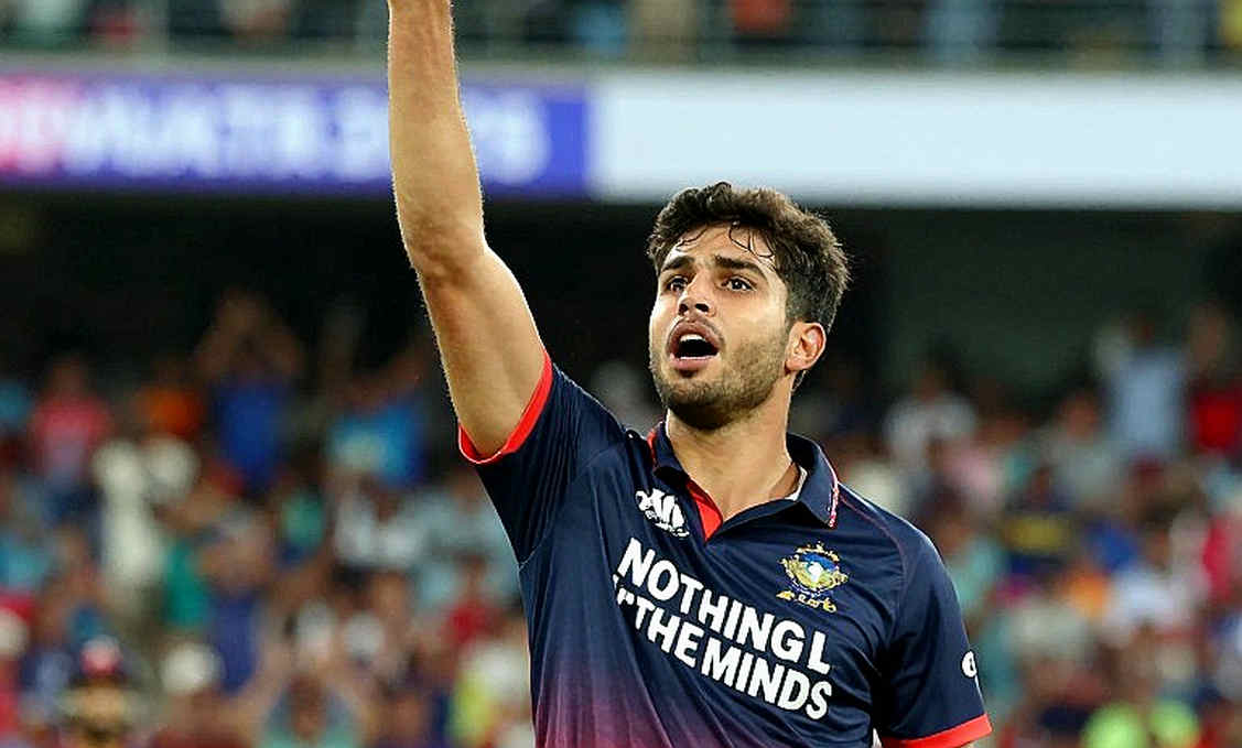 পাকিস্তান-শ্রীলঙ্কা সিরিজের কমেন্ট্রি প্যানেল: ঘোষণার আড়ালে চাপা পড়া তিনটি হিসাব