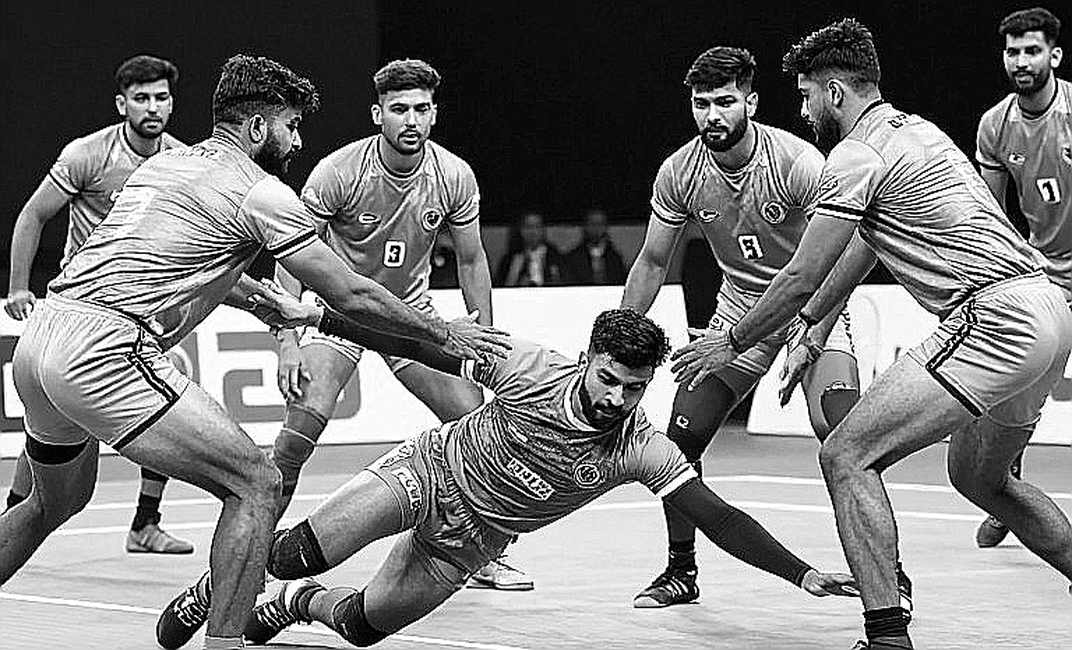 পাওয়ান সেহরাওয়াত কেন শুরু থেকে খেললেন না: হাই-ফ্লায়ারের বেঞ্চ, তারকা-ফিল্টার মিডিয়া আর একটা তারিখের ধাঁধা